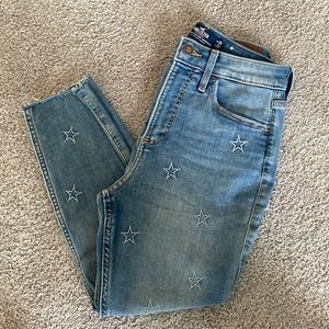 Hollister Curvy High-Rise Crop Super Skinny Jeans with Stars